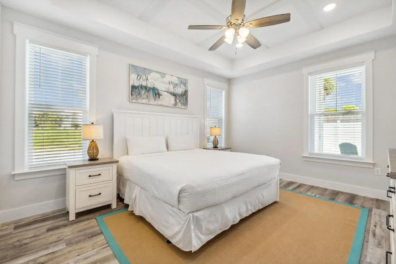 Laguna Beach Pearl By Nautical Properties Panama City Beach 0*,